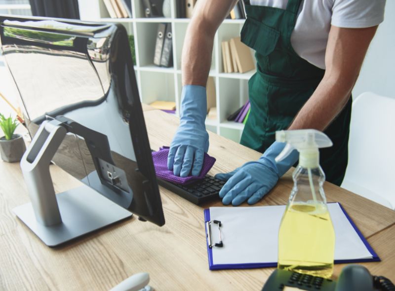 Limpieza integral de espacios de trabajo